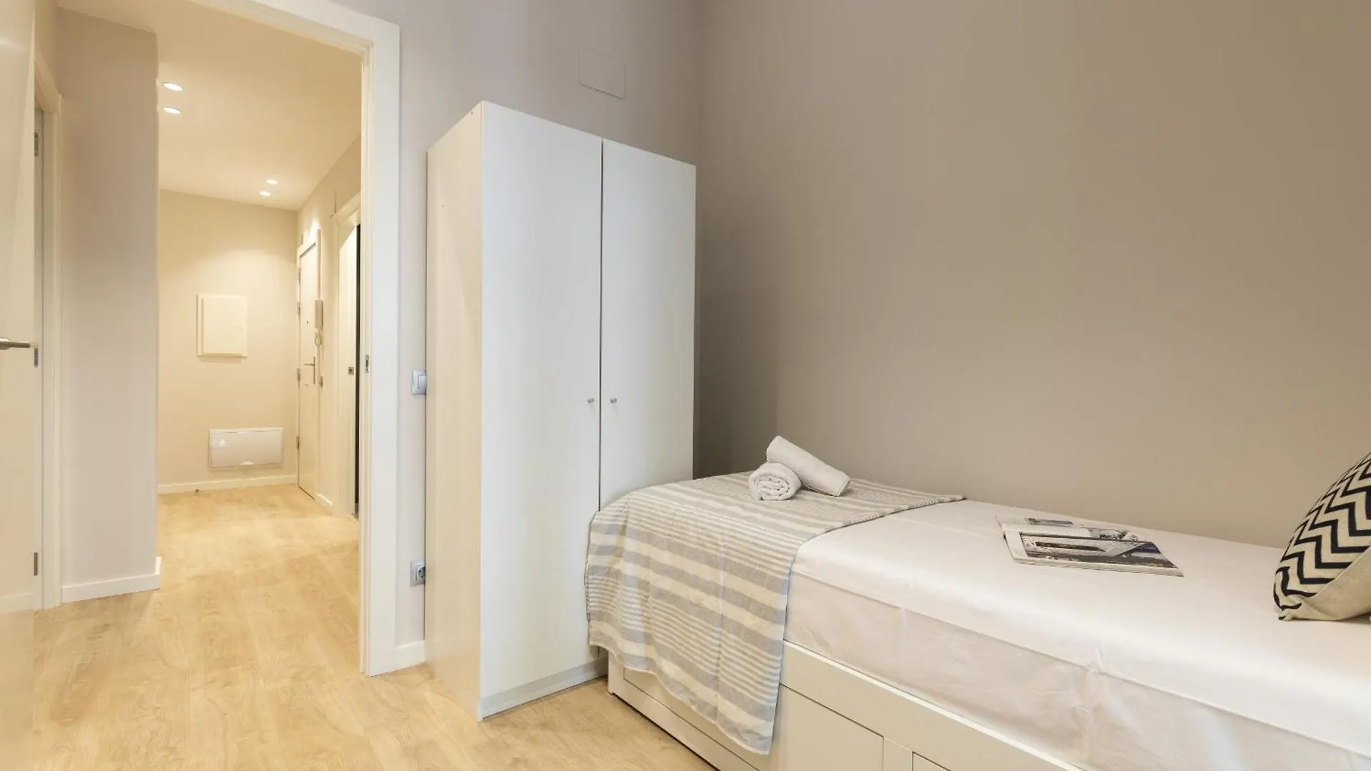 Ola Living Gracia Apartman Barcelona